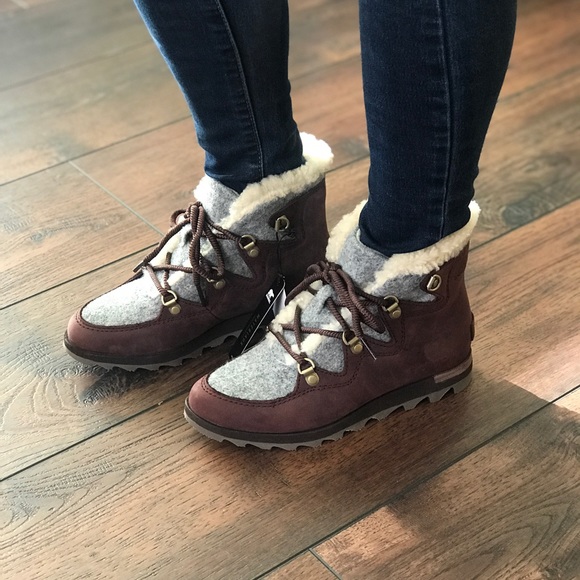 Sorel Alpine Booties - Picture 2 of 8
